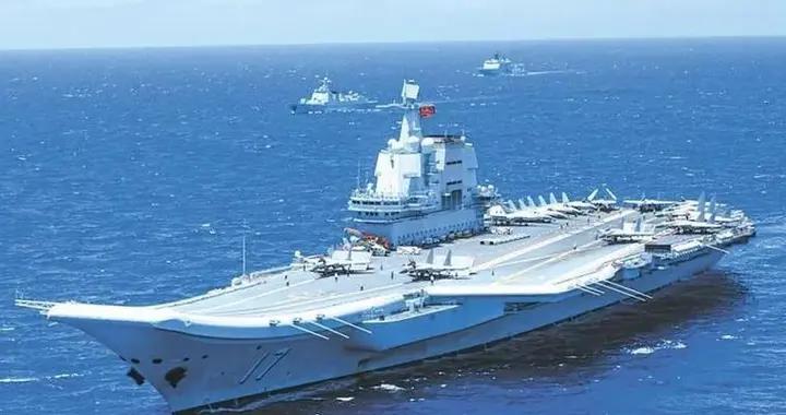 山東艦訪港引爆愛國潮！萬噸大驅首秀，香港成航母唯一雙殺城市​​