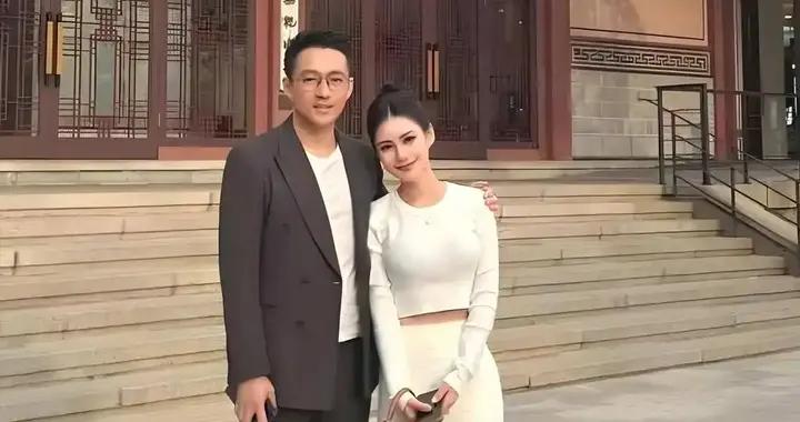 馬筱梅撿到寶了！汪小菲宴請“館長”太高明，宣傳品牌爲自己正名