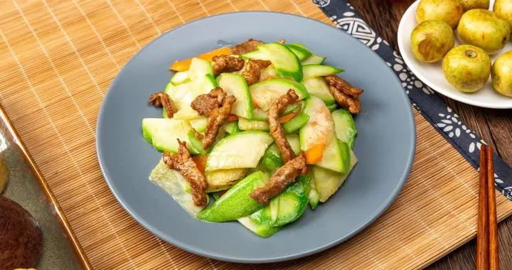 年紀大了補鈣，多喫這4道“高鈣菜”，比喝牛奶好，改善骨質疏鬆
