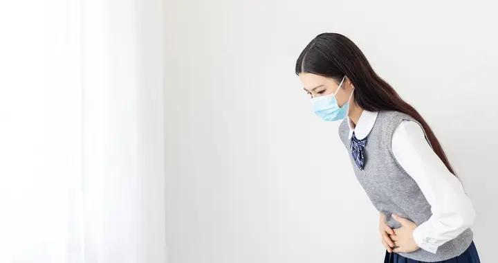 女子長期腹痛，沒想到查出宮頸癌！身體這3個信號別再忽視