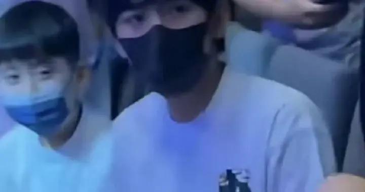 林志穎15歲兒子Kimi，繼承父母優質基因，又帥又高很吸睛