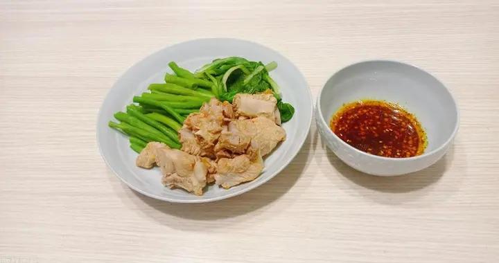 別低估了晚飯，減到102斤才發現：晚餐這麼喫，腰圍小一圈！
