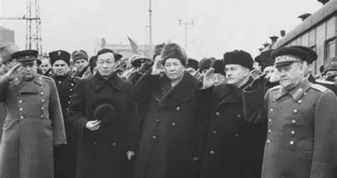 1949年，偉人去蘇聯前叮囑李克農：我回來前，鎮壓0409這個反革命