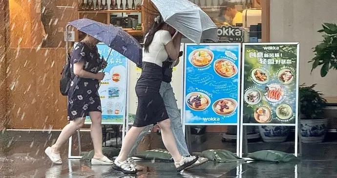 “竹節草”爲什麼走了還在大灑水？上海今晚部分地區仍有大到暴雨