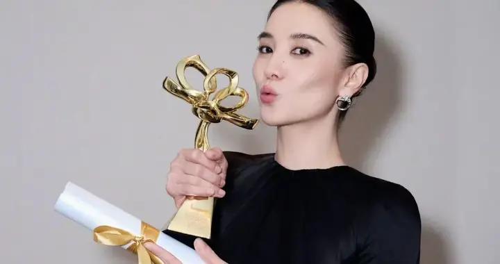 二封視後，“內娛老公姐”等來了她的時代