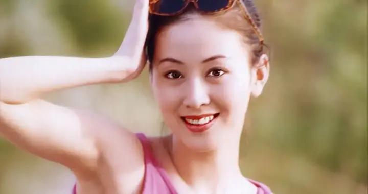 “初代裸模”湯加麗：父親不認她，丈夫氣得離婚，23年後救贖自己