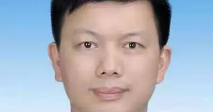 漫畫科普：拔牙後，爲啥醫生不讓吐口水？