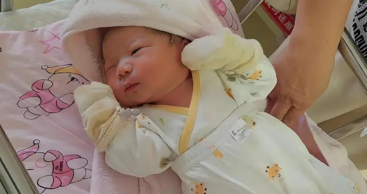新生兒出生後，7件事情別急着做，媽媽要記牢了
