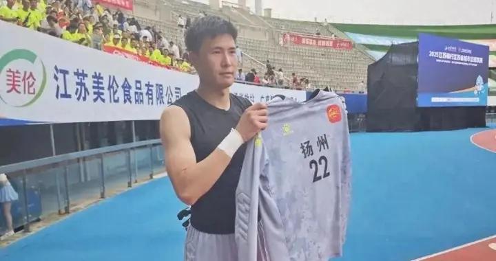 蘇媒：7月19日中甲比賽結束後，門將李新宇將馳援蘇超揚州隊
