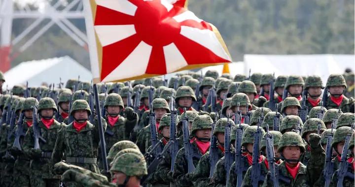 剛剛允許國籍填臺灣後，日本人發現，中國戰機悄悄飛臨沖繩的上空