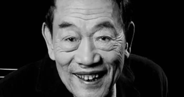94歲楊少華去世，上午剪綵眼神渙散數小時後離世，家人做法惹爭議