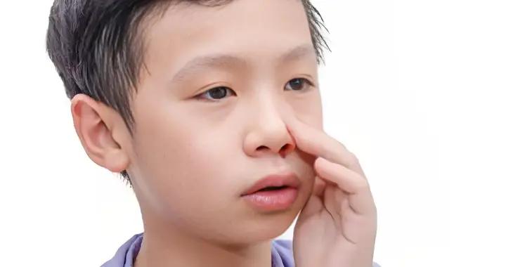 孩子流鼻血，醫生提醒“三不要四警惕五預防”，關鍵時刻可救命