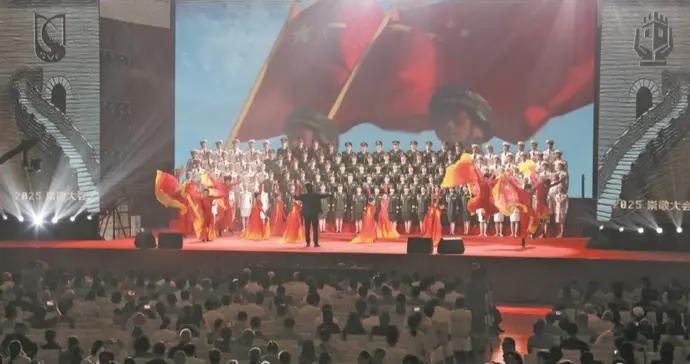 難得舉城作一慶