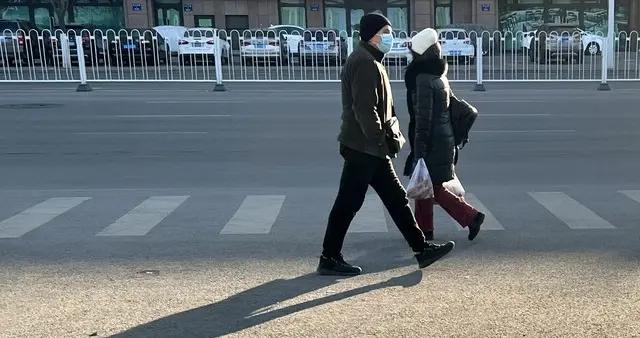 降溫後，中老年人準備入冬“三步訣”：1少囤，2不喫，3不做！