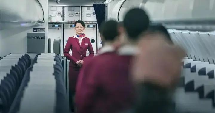 空姐終於決定辭職：飛機上怪胎太多（不是說遊戲）