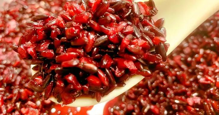 這食物自帶黃體酮，建議40歲女人要常喫，還你少女臉，素顏也漂亮