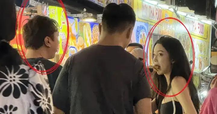 王思聰吉隆坡喫路邊攤，竈臺滿是油污醬料灑落，新女伴穿吊帶超辣