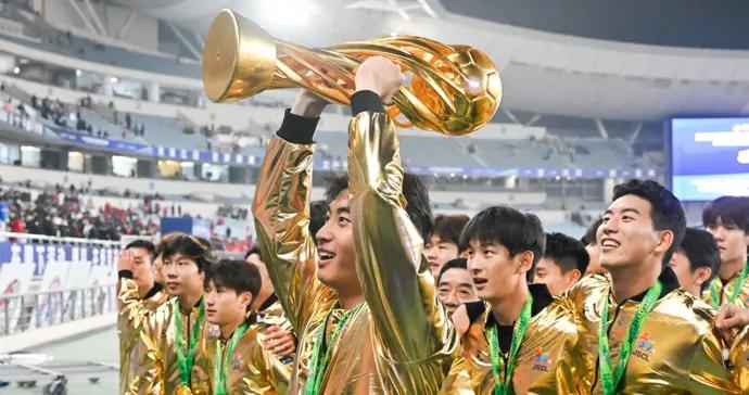 書寫業餘足球的美麗童話，蘇超不僅是文旅項目，更是中國足球的助推器