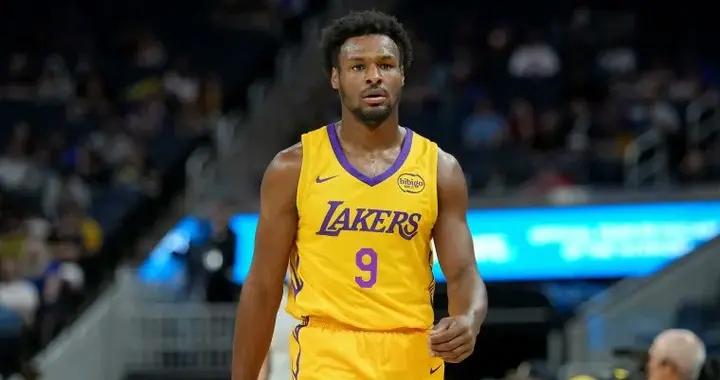 創生涯助攻數新高，布朗尼19分鐘4中1得5分6助0失誤