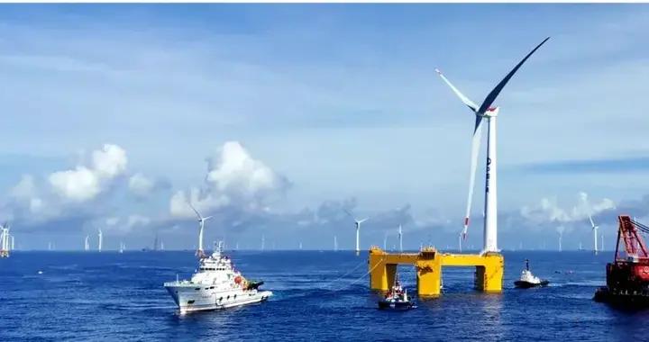 最高可抗 17 級颱風！三峽引領號：漂在海上發電的巨型“不倒翁”