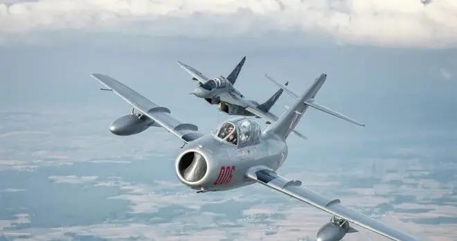 朝鮮天空的鋼鐵較量：米格走廊生死線，漢江防線潰敗之謎