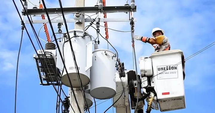 電力戰場無聲較量，中國變壓器出口暴增138%，全球電網依賴中國芯