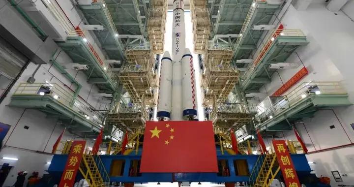 神舟二十一號升空！現在的問題是，導師上天了，組會還開嗎？