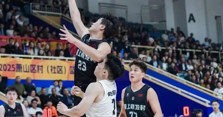 下午看籃球、晚上看足球，杭州蕭山體育迷一天太幸福了