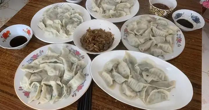 山東女子曬婆婆做的餃子早餐，朋友圈火了，網友：大魚大肉都不換