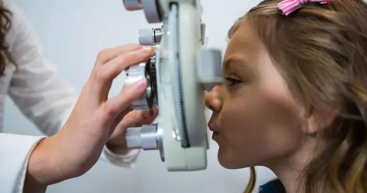 醫生揭祕：擴瞳檢查後恢復有講究，不同人羣恢復時間差異大