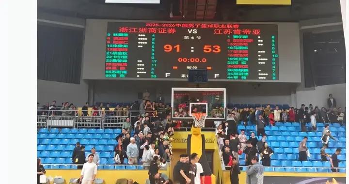 浙商證券男籃提前十輪鎖定季後賽，首輪或將出現“浙江德比”