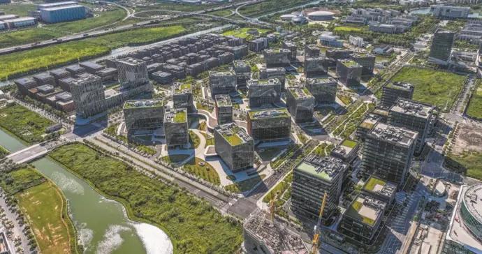 代表委員熱讀政府工作報告，爲“十五五”及開局之年“劃重點”