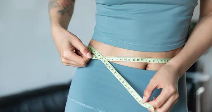 減肚子：5個簡單、高效的方法，10周腰圍縮小8cm