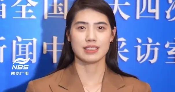 張雨霏：去年因網絡熱梗入坑“蘇超”，今年會繼續關注徐州隊