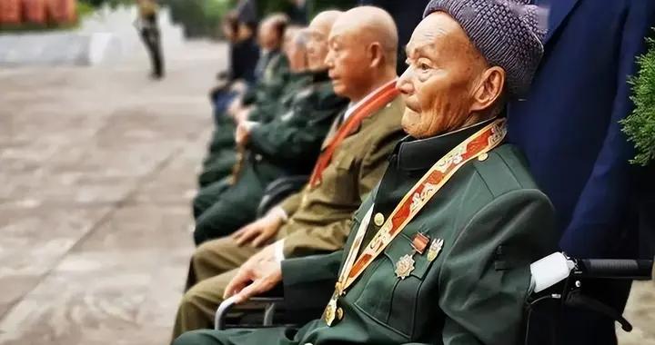 百歲老兵隱姓埋名60年，鄰居嘲諷未收復臺灣，怒吼：若有召必去