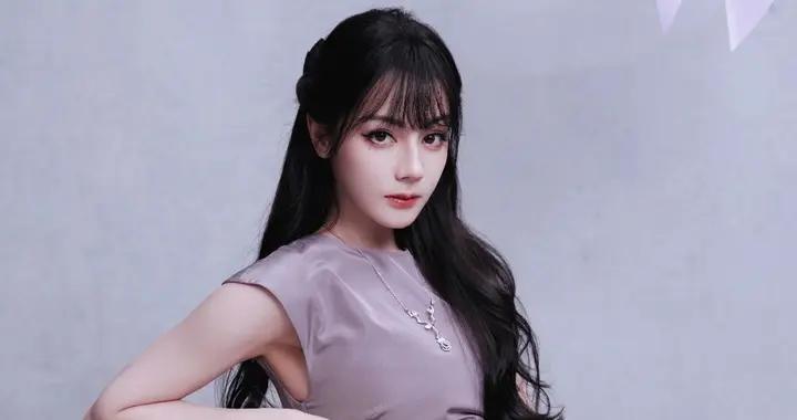 迪麗熱巴滯留迪拜，缺席迪奧大秀，公司被罵謀財害命，評論區淪陷