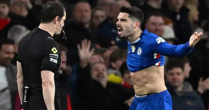 本賽季切爾西被紅牌罰下9人，差2人就可以組成一套首發陣容