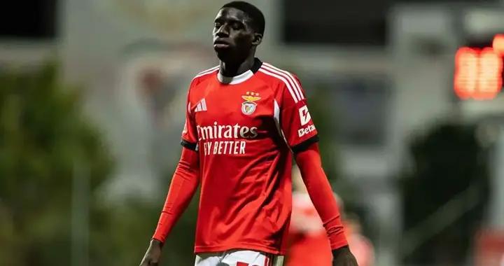 德天空：拜仁正在關注本菲卡17歲的右後衛班加基