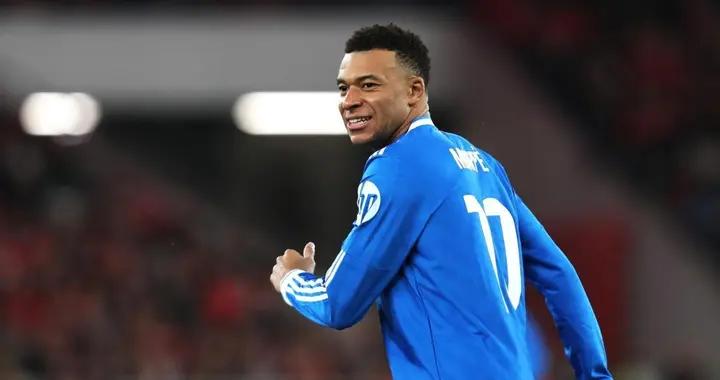 法新社：姆巴佩週一到巴黎接受膝蓋治療，目前無手術計劃