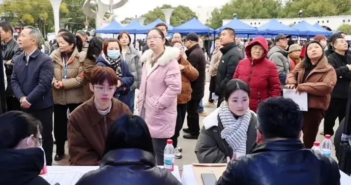 生育友好崗、零工崗……這場招聘會，把崗位送到心坎上