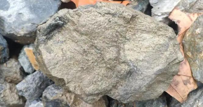 最貴的黃金往往藏在最醜的石頭裏，看完這篇文章你就可以出發了