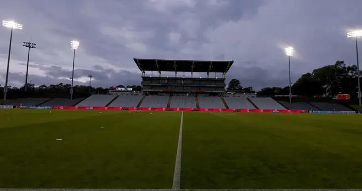 官方：澳超麥克阿瑟FCvs中央海岸水手因雷擊推遲25分鐘開球