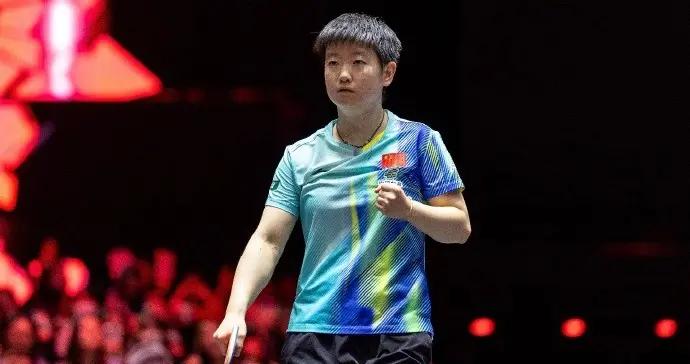 孫穎莎4-1陳熠，與王曼昱會師新加坡大滿貫女單決賽