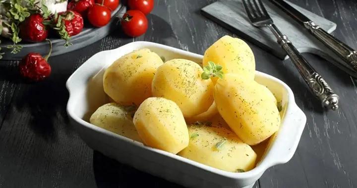 一個有效掉秤的方法：土豆代替主食，讓你越喫越瘦！