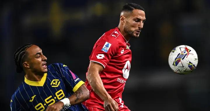 丹布：我被困在迪拜一處樓梯間，三架無人機幾乎在頭頂上爆炸