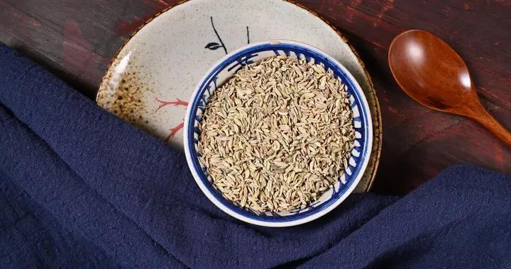 利尿中草藥大盤點：清熱、利水、溫陽類，各有各的妙用