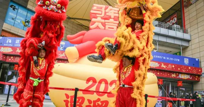 龍馬呈祥鬧元宵！浦東三林鎮開啓沉浸式民俗文化盛宴