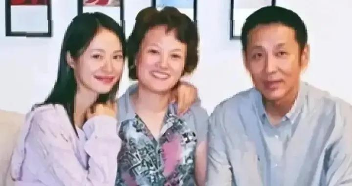 藏了40年的爸爸竟然是陳道明！不拼爹不炒作，怪不得這麼優秀