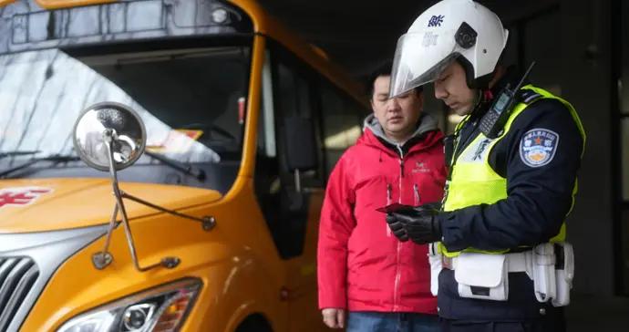 升級推出立體護校勤務模式，普陀警方開啓新學期安全護航