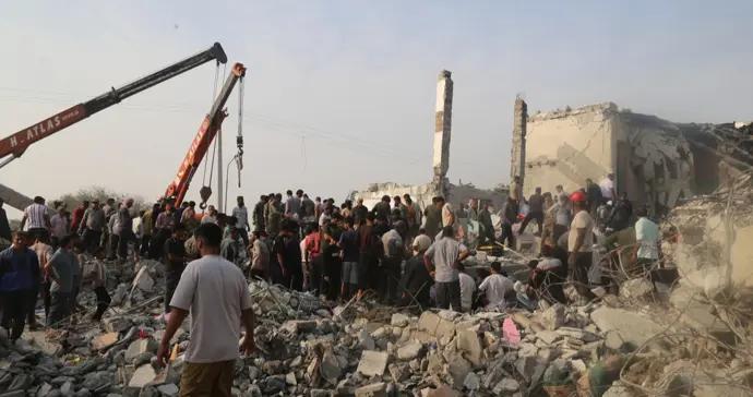 伊朗4枚導彈襲擊“林肯”號航母，美軍正式公佈傷亡數字